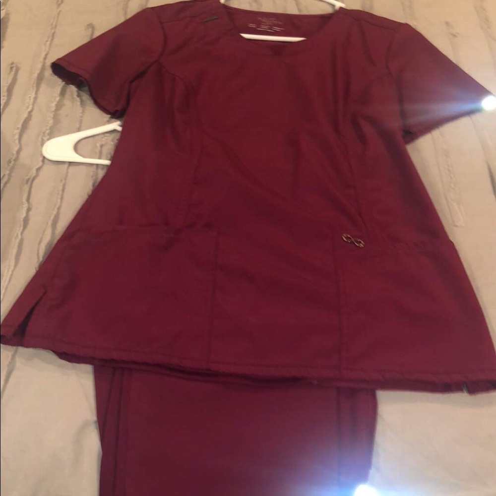 Cherokee infinity scrubs
